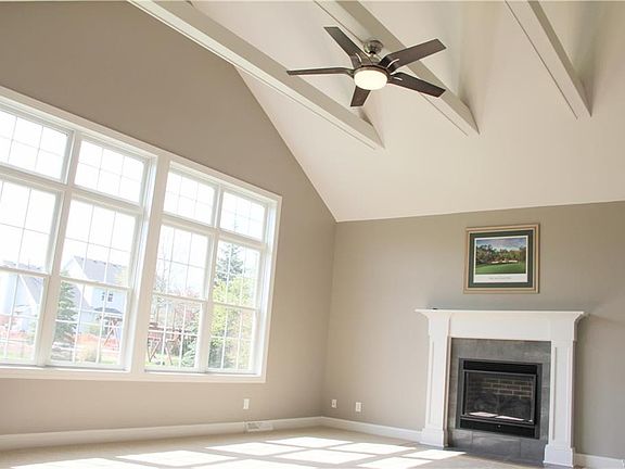 5th image of 8571 Lakemont Dr