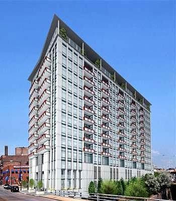 1st image of 740 W Fulton Ave #914