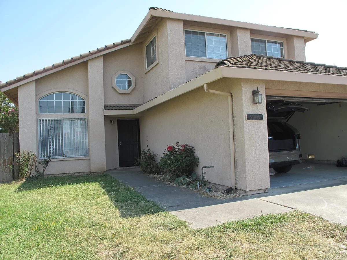 Building Photo - 6905 Cal Valley Way