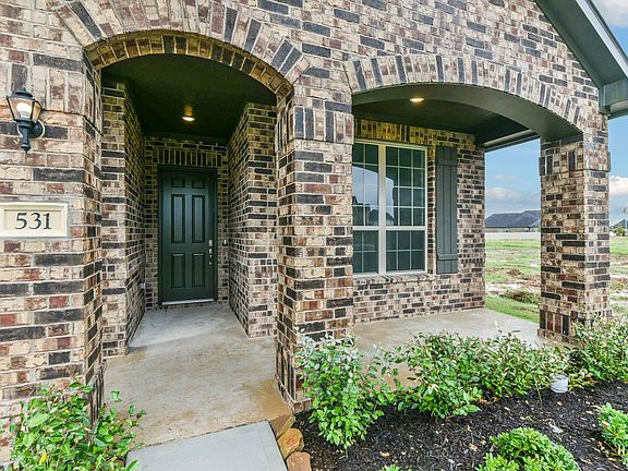 531 Kelly Green Elevation 2