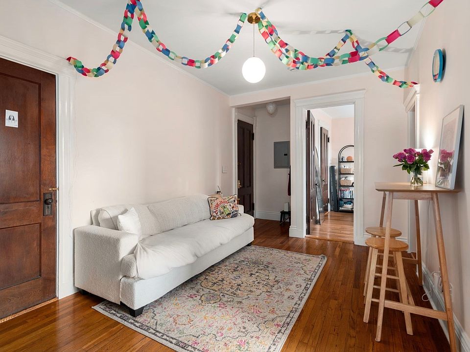 1st image of 282 Newbury St #17A