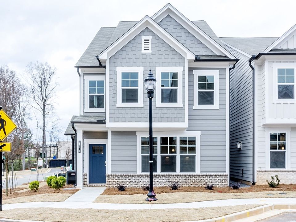 1st image of 795 Belrose Dr #32