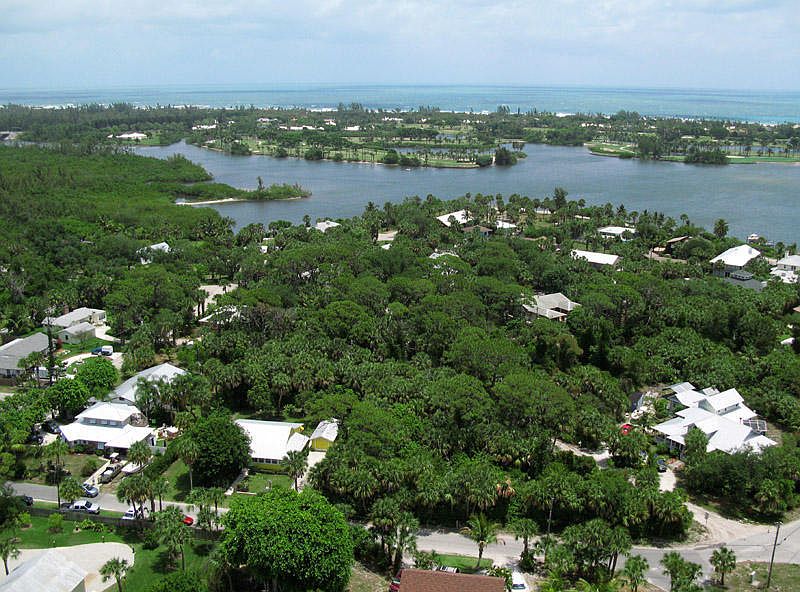 1st image of 0 SE Colby (lot 4) Ave