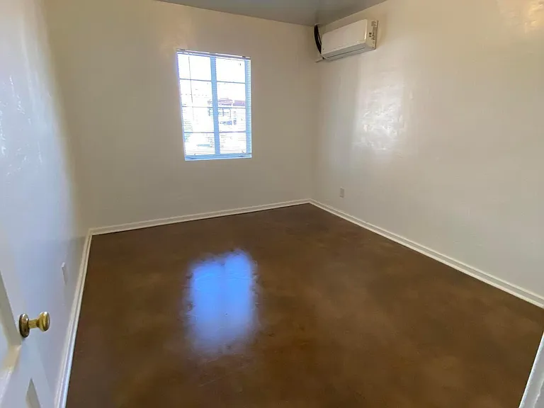 1530 W Mulberry Dr — Photo 13