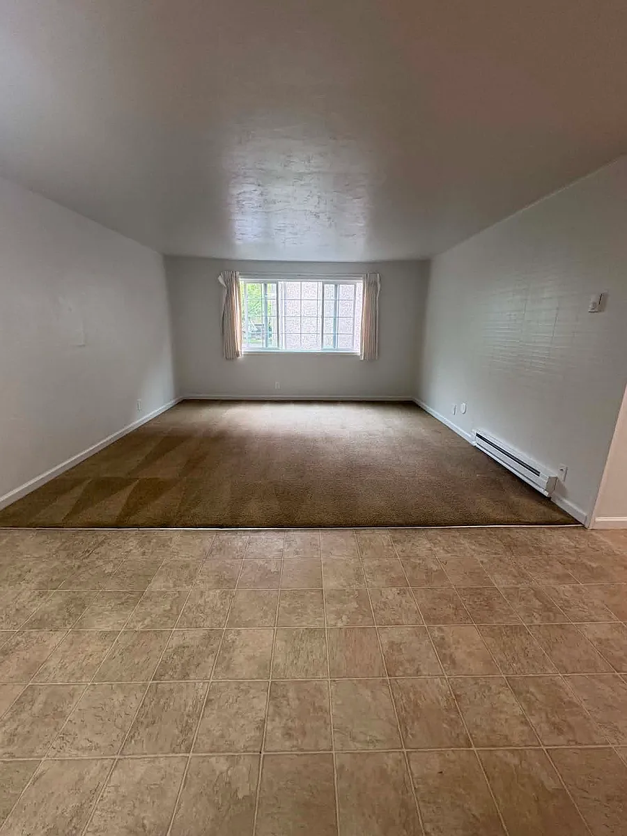 Building Photo - 1442 E 18th Ave #21
