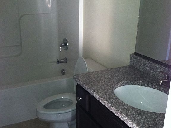 5th image of 302 Capstone Dr APT 202