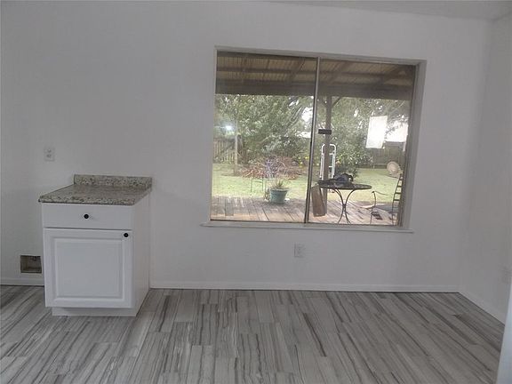 4th image of 7710 Alegria Dr