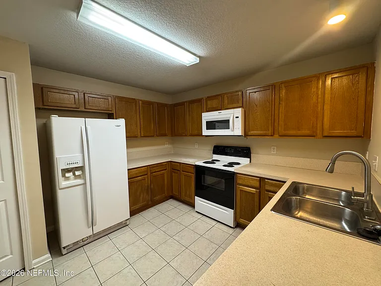 5051 Playpen Dr #5-16 — Photo 6