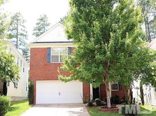 511 Emerald Downs Rd, Cary, NC 27519