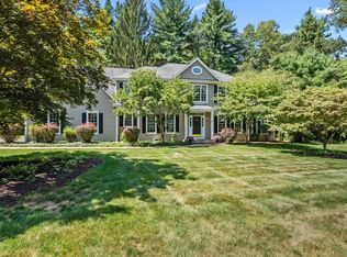 102 Country Club Rd, Avon, CT 06001