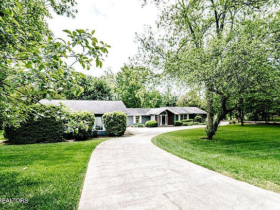 4th image of 312 Triplett Ln