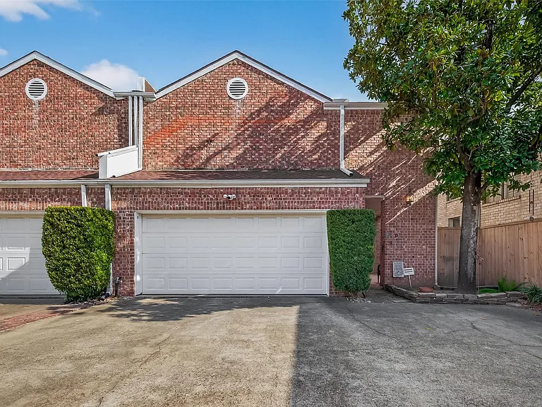 2413 Potomac Dr #D — Photo 30