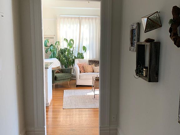 4th image of 396 Frederick St