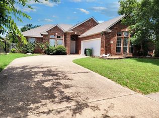 613 Deercreek Ln, Leander, TX 78641