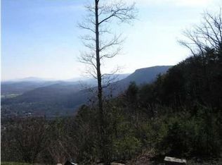8714 Terrace Falls Dr, Soddy Daisy, TN 37379