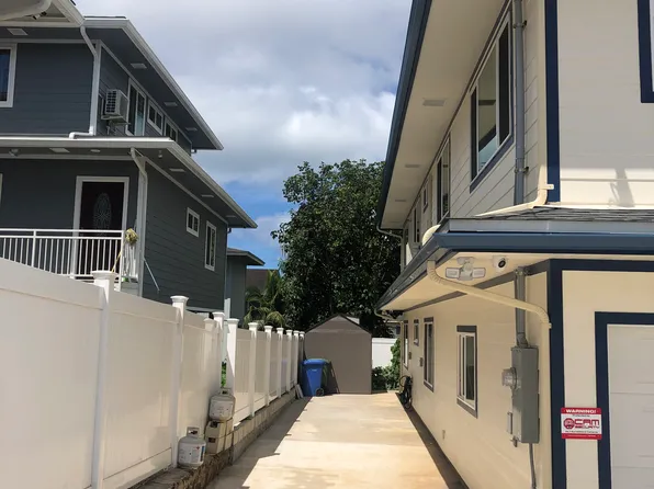 1313 Hala Dr, Honolulu, HI 96817