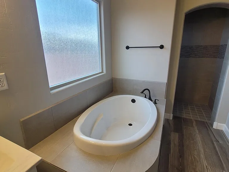 5532 Baranca Overlook Ct NE — Photo 33