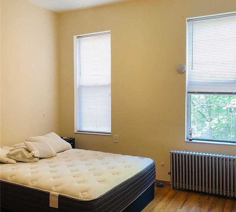 1st image of 2419 Steinway St