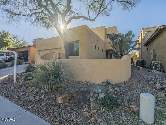 3rd image of 2531 N Blue Willow Trl