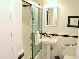 Rented by Barshay Brokerage