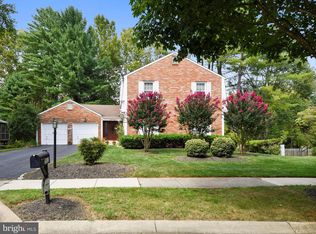 1913 Sunrise Dr, Rockville, MD 20854