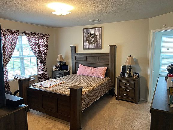 4th image of 124 Brushy Creek Ln