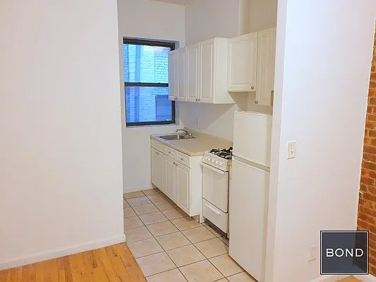 Rented by Bond New York | media 4