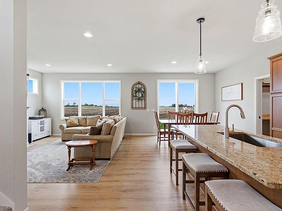 5th image of 809 S Musket Ridge DRIVE