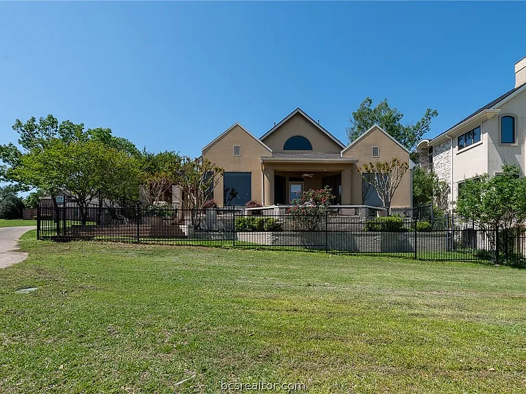 4776 Stonebriar Cir — Photo 44