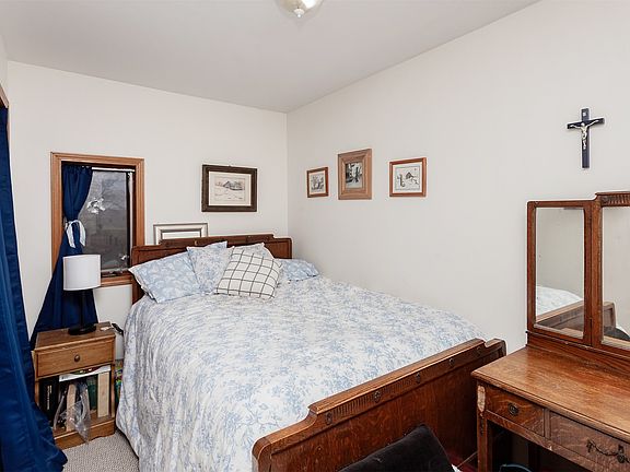 4th image of 32616 663rd Ave