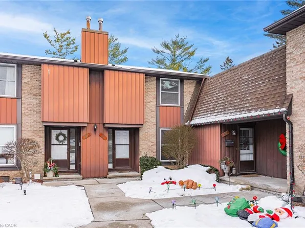 539 Willow Rd #66, Guelph, ON N1H 7G3