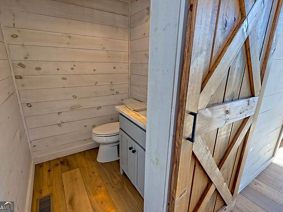 12th image of this home