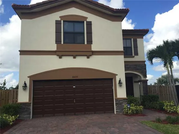 8600 NW 101st Pl, Doral, FL 33178
