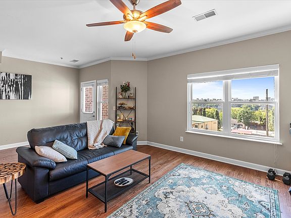4th image of 207 Delmont St APT 215