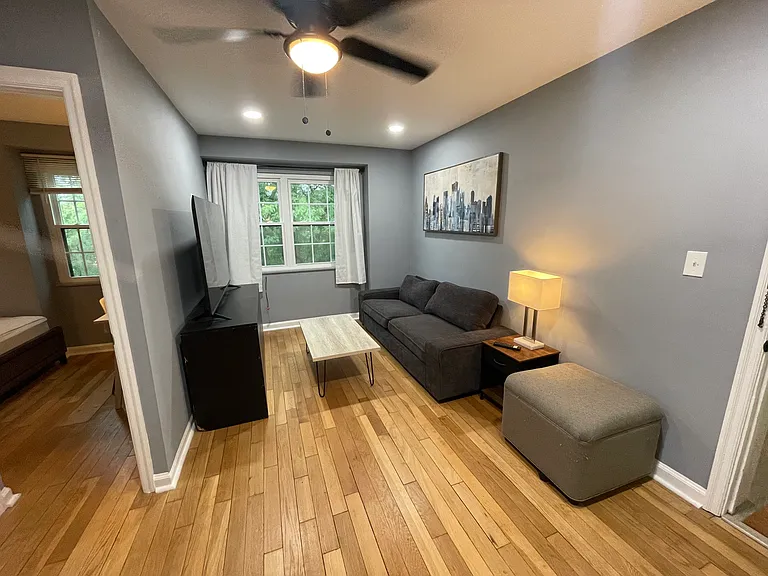 20 E Deshler Ave #1-8 — Photo 3