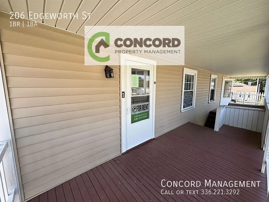 Edgeworth Village - 206/Concordmgmt. Be aware of scams — Photo 3