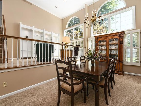 5th image of 3743 Camden Ct