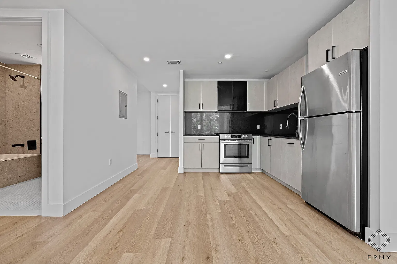 2045 Ocean Avenue — Photo 3