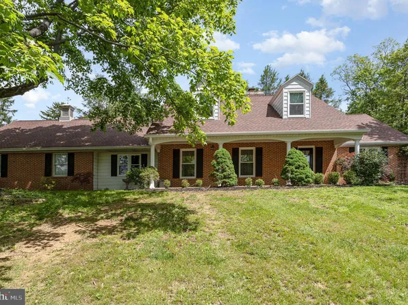 4210 McIntosh Rd, Harrisburg, PA 17112