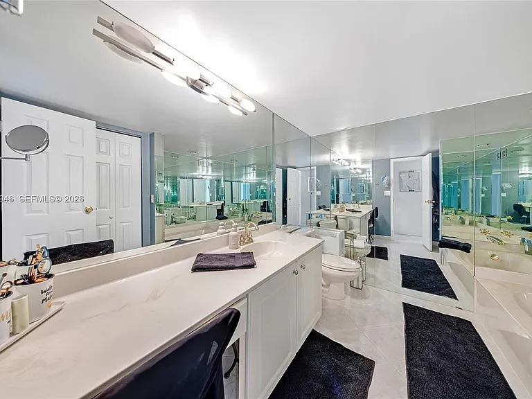 800 Parkview Dr #230 — Photo 13