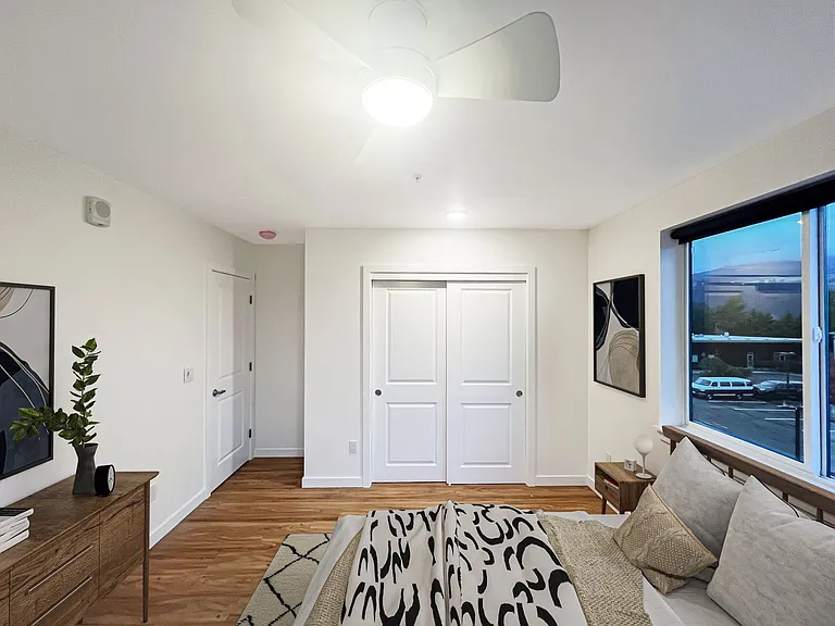 Leeward Apartments — Photo 6