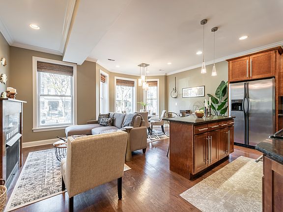 2nd image of 4719 N Kenmore Ave #1N