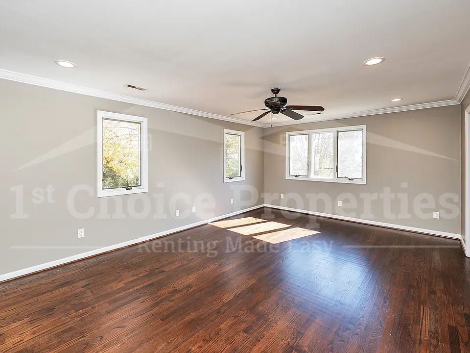 2005 Chestnut Rd