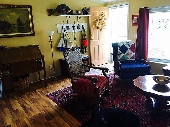 Living room - front door
