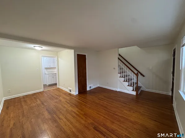 1164 Whitney Ave #H, Hamden, CT 06517