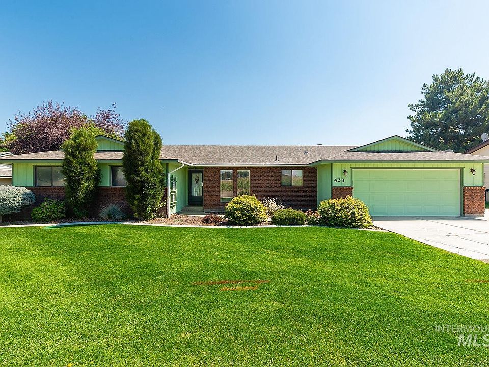 1st image of 423 Fletcher Dr