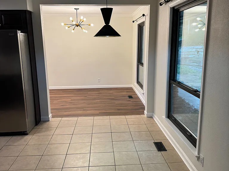 Dining room attaches to kitchen with kitchen table space
