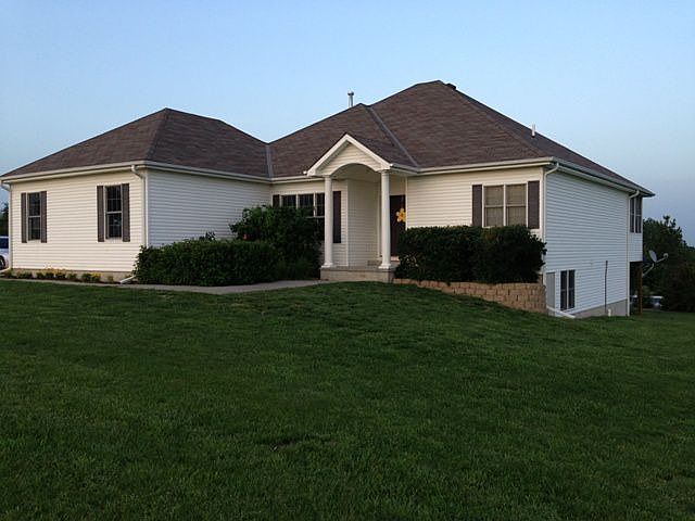 1st image of 1400 Cedar Lake Ln