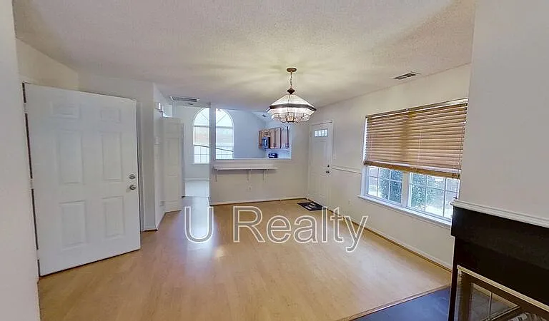 8327 Southgate Commons Dr — Photo 2