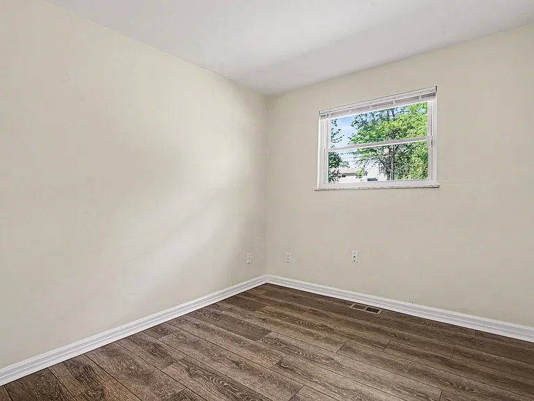 950 Harkin Dr — Photo 3